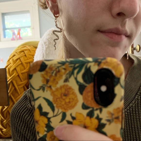 BOGO FREE//GOLD SNAKE EARRINGS WITH JEWELS - Picture 2 of 3